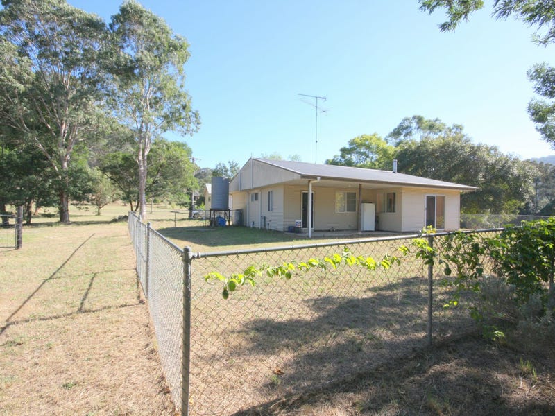 1169 Singleton Road, Laughtondale, NSW 2775