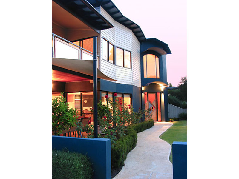 156 Gifford Road, Dunsborough, WA 6281 Property Details