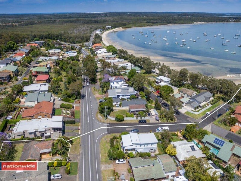 111 Sandy Point Road, Corlette, NSW 2315 Property Details