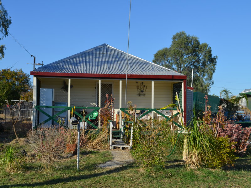 52 Brodie St, Hughenden, Qld 4821 Property Details