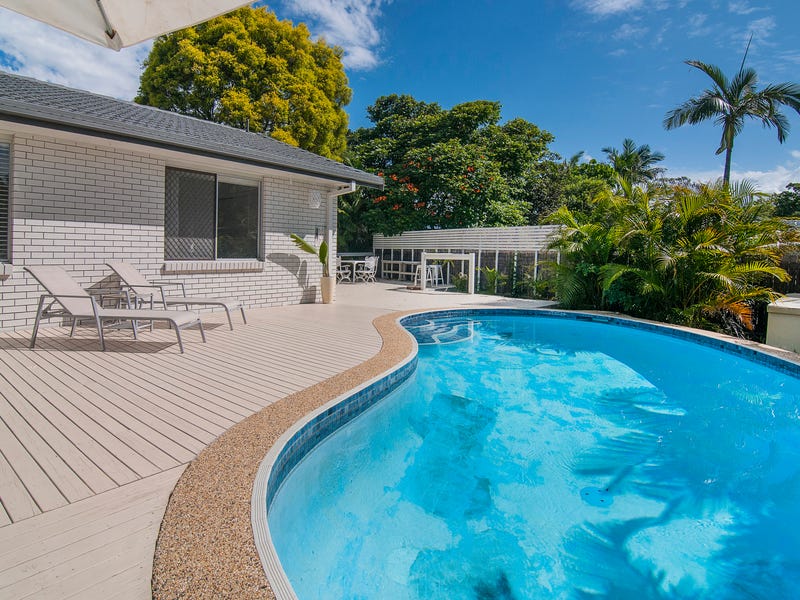 16 Stretton Drive, Helensvale, Qld 4212 Property Details