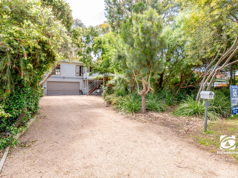 127 Bay Road, Eagle Point, VIC 3878