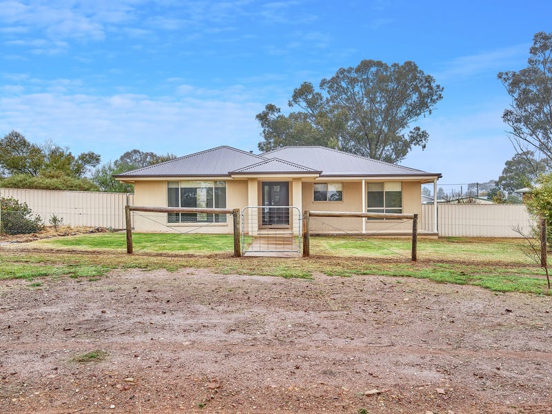 1315 Methul Street, Coolamon, NSW 2701 Property Details