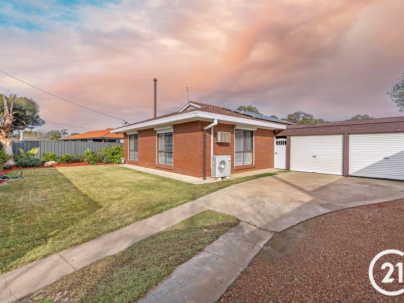 33 Mckenzie Street, Echuca, Vic 3564 Property Details