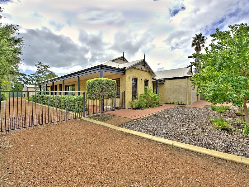 22 Flinders Street, Falcon, WA 6210 Property Details