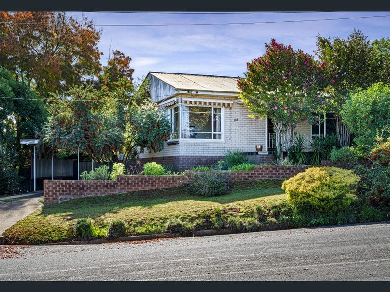 308 Highview Crescent, Lavington, NSW 2641 House for Rent