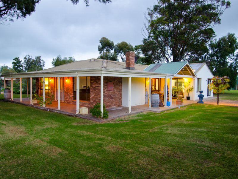 5862 Bussell Highway, Abbey, WA 6280 Property Details