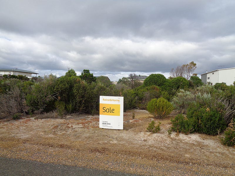 12 Kestrel Cres, Thompson Beach, SA 5501