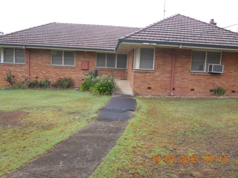 11 Park Street, East Gresford, NSW 2311