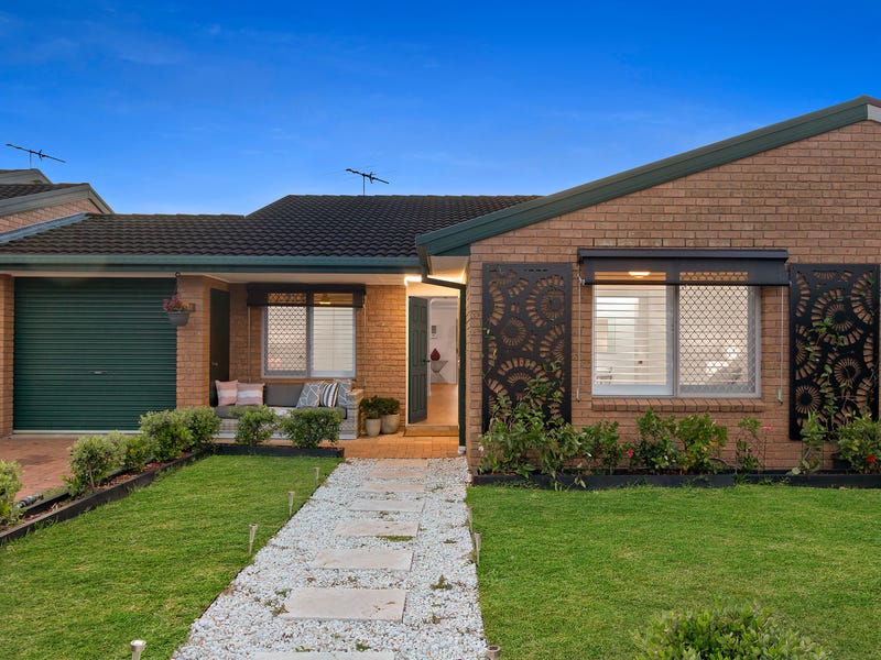 11 Palm Court, Warners Bay, NSW 2282