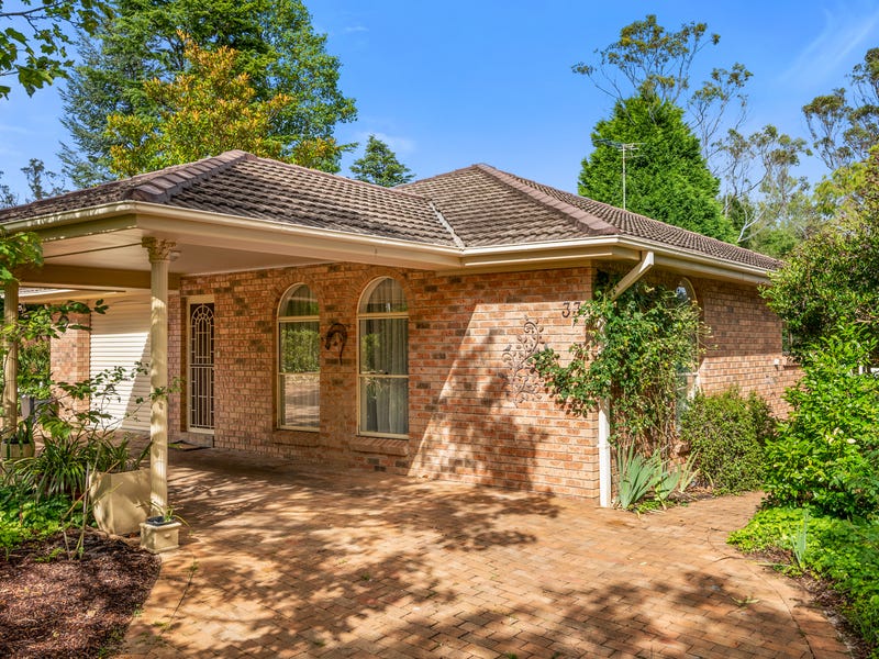 33 Galston Crescent, Leura, NSW 2780 Property Details