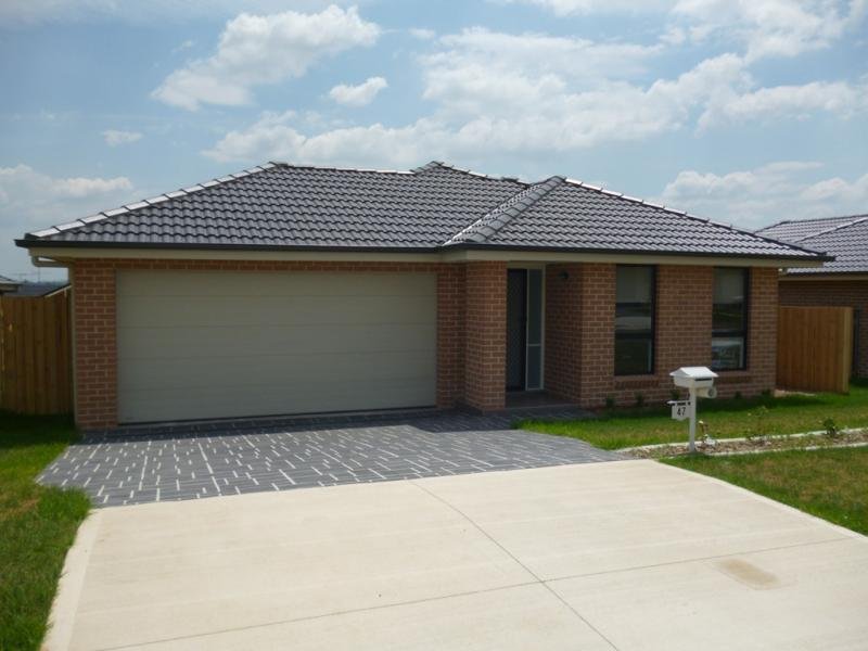 47 Adams Circuit, Elderslie, NSW 2570
