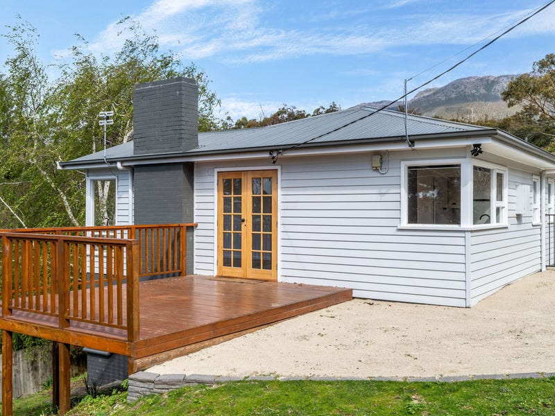 Real Estate & Property for Sale in North Hobart, TAS 7000 (+1 location