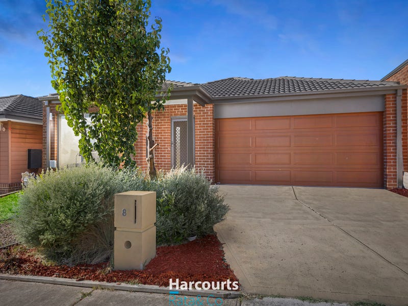 8 Welland Drive, Mickleham, Vic 3064 - Property Details