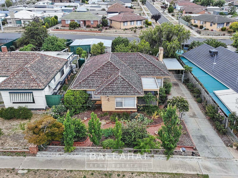 4 Laidlaw Street, Maryborough, VIC 3465