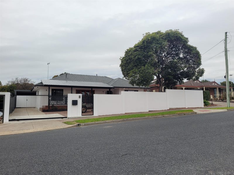 11 Leeds Avenue, Hope Valley, SA