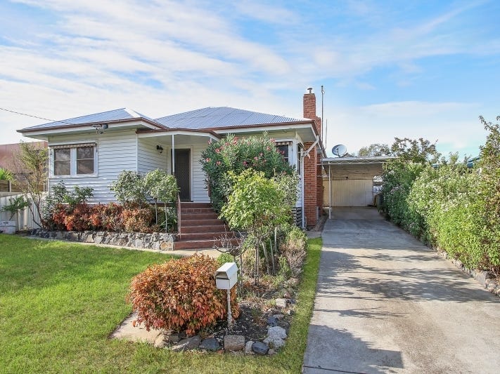 929 Padman Drive, West Albury, NSW 2640