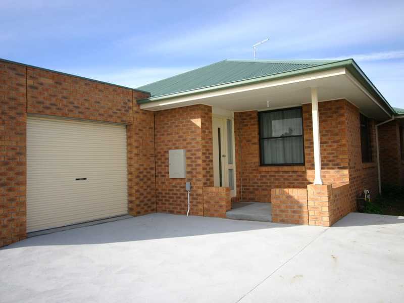 2/109 Rubicon Street, Sebastopol, VIC 3356