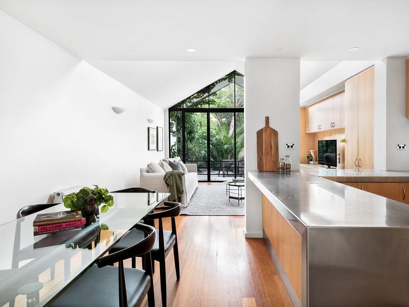 136 Simpson Street, East Melbourne, VIC 3002