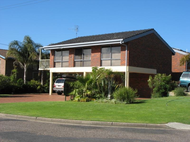 Unit 2/5 Calendo, Merimbula, NSW 2548 Property Details