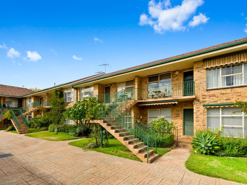 17/4 Parkside Street, Elsternwick, VIC 3185