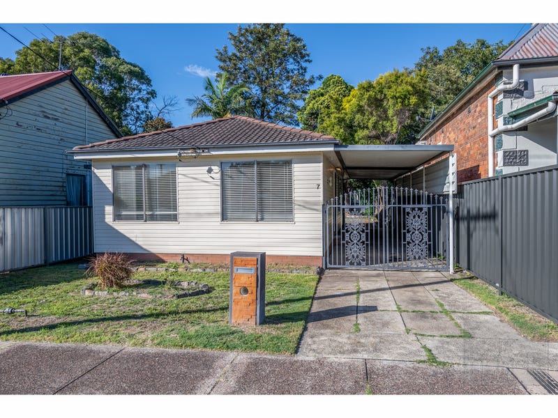 7 Mcisaac Street, Tighes Hill, NSW 2297