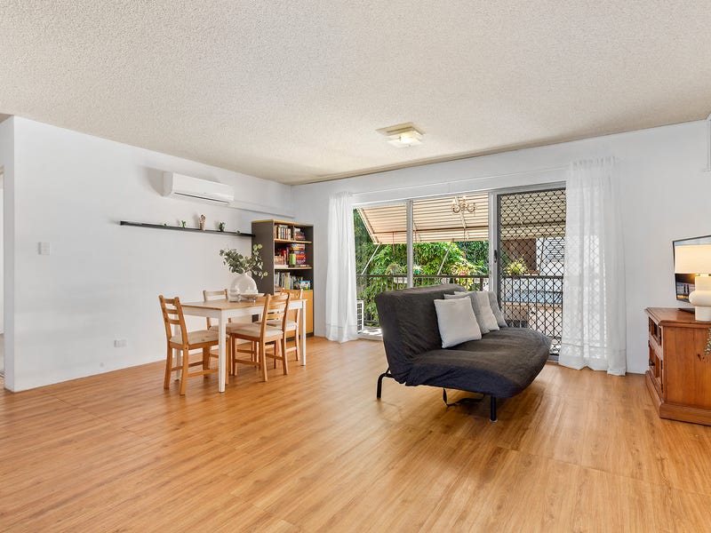 2/230 Riding Road, Balmoral, Qld 4171 Property Details