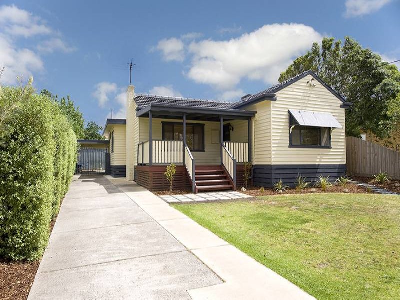 57 Braid Hill Road, Macleod, VIC 3085