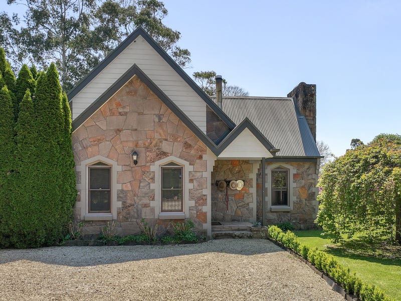 56 Bank Street, Jamieson, Vic 3723 House for Sale