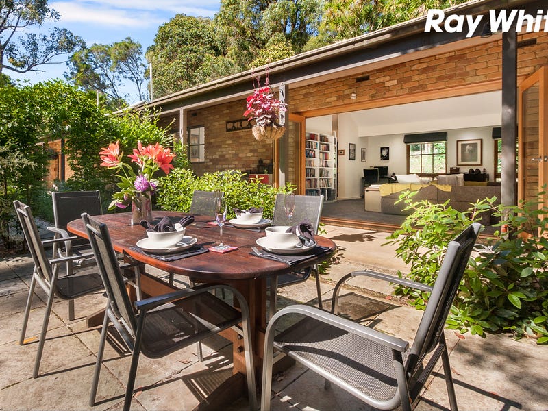 31 First Avenue, Cockatoo, Vic 3781 Property Details