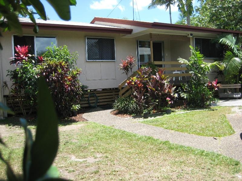 54 Jensen Street, Manoora, QLD 4870