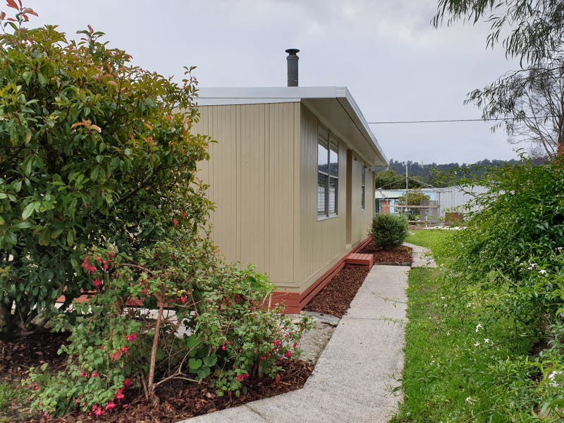 25 Sophia St, Tullah, Tas 7321 House for Rent