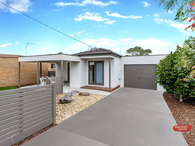 4 Golf Street, Inverloch, Vic 3996 Property Details