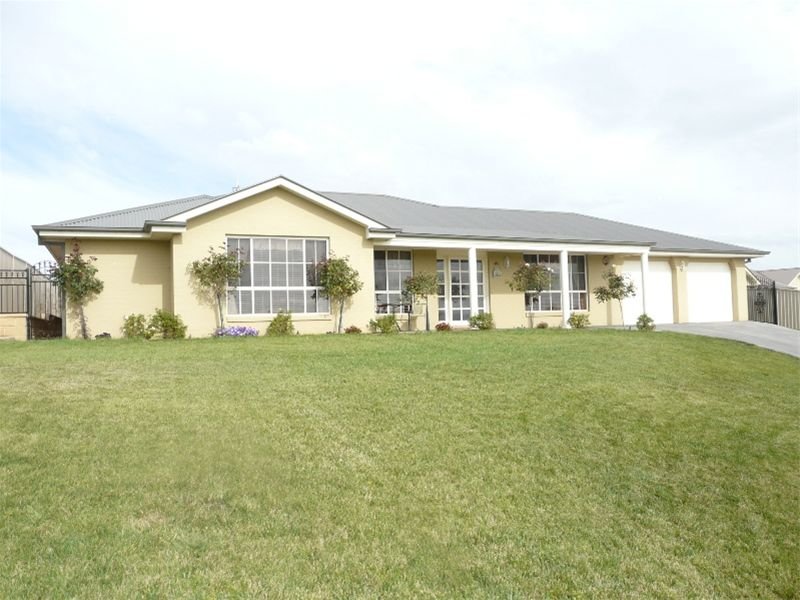 6 Riverside Retreat, Bathurst, NSW 2795 Property Details