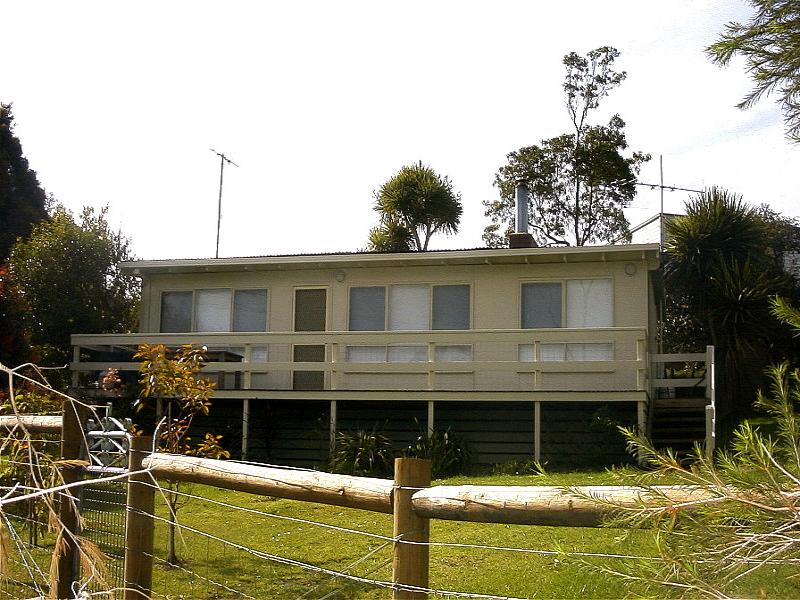 27 Pine Grove, Shoreham, VIC 3916