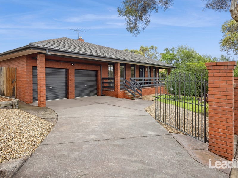 69 McEwen Drive, Sunbury, Vic 3429 Property Details