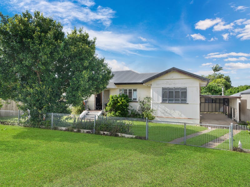 63 Ellen Street, Woody Point, Qld 4019