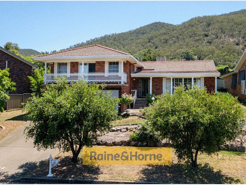 24 Woodburn Way, East Tamworth, NSW 2340