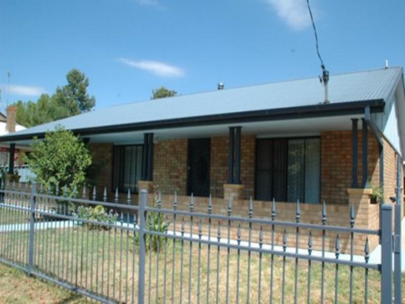 1 Taylor St, Dubbo, NSW 2830 Property Details