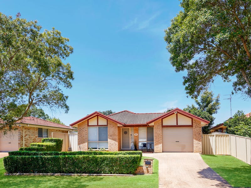 Houses for Sale in Glenmore Park, NSW 2745