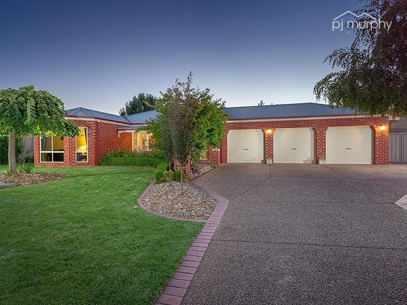 72 Avondale Drive, Wodonga, Vic 3690 Property Details