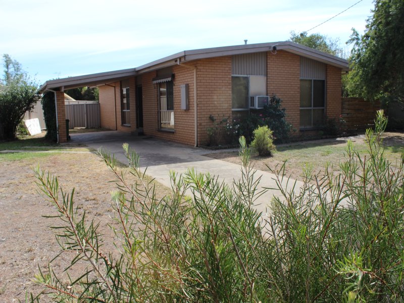 38 Goodwin Street, Benalla, Vic 3672 Property Details