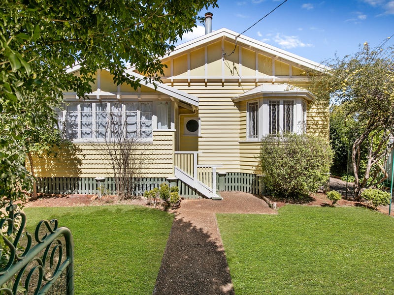 62 Campbell Street, East Toowoomba, QLD 4350