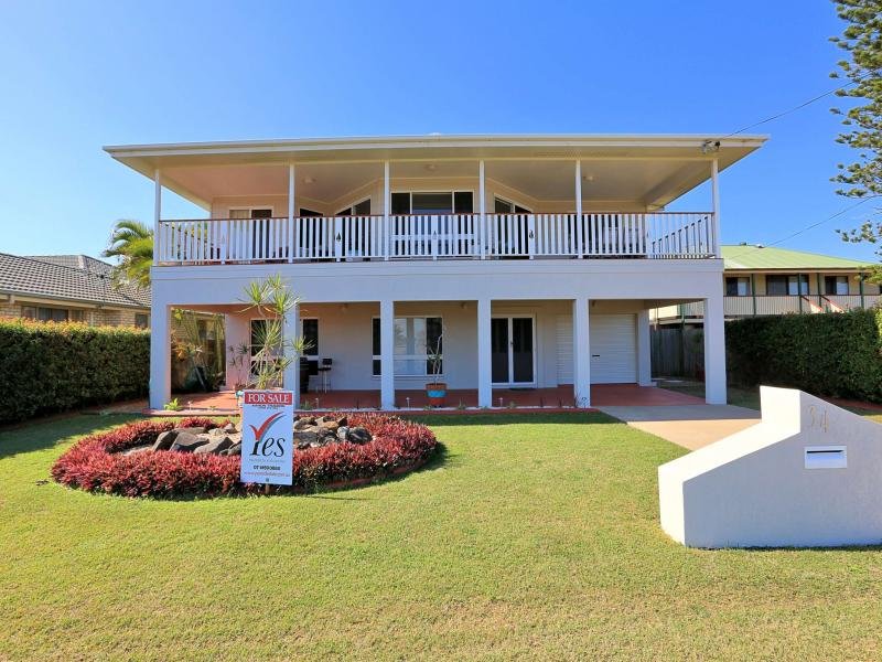 34 Lihs Street, Elliott Heads, QLD 4670