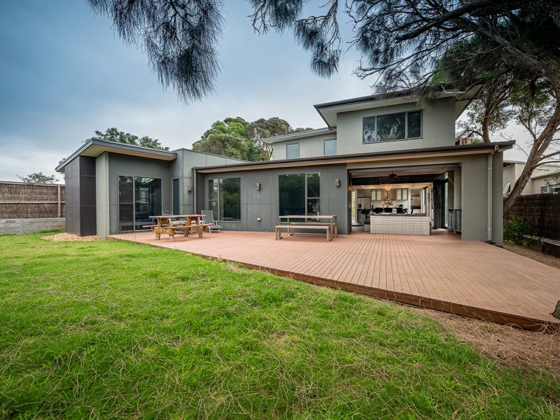 152 Lohr Avenue, Inverloch, Vic 3996 Property Details