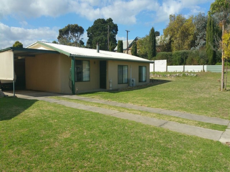 8 Coleman Avenue, Mccracken, SA 5211