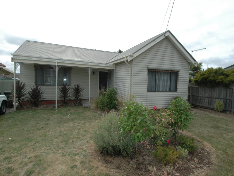 2 Harold Street, Wendouree, Vic 3355 Property Details