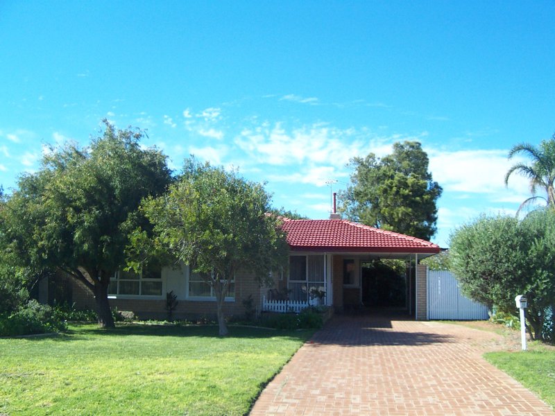 31 POLLARD WAY, Warnbro, WA 6169 Property Details