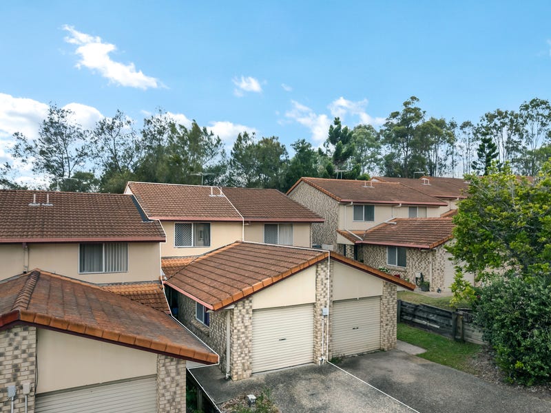 Townhouses for Sale in Edens Landing, QLD 4207