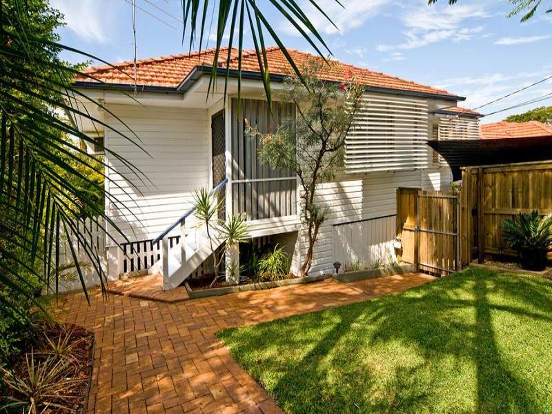 105 Victor Street, Holland Park, QLD 4121 105 Victor Street, Holland Park, QLD 4121